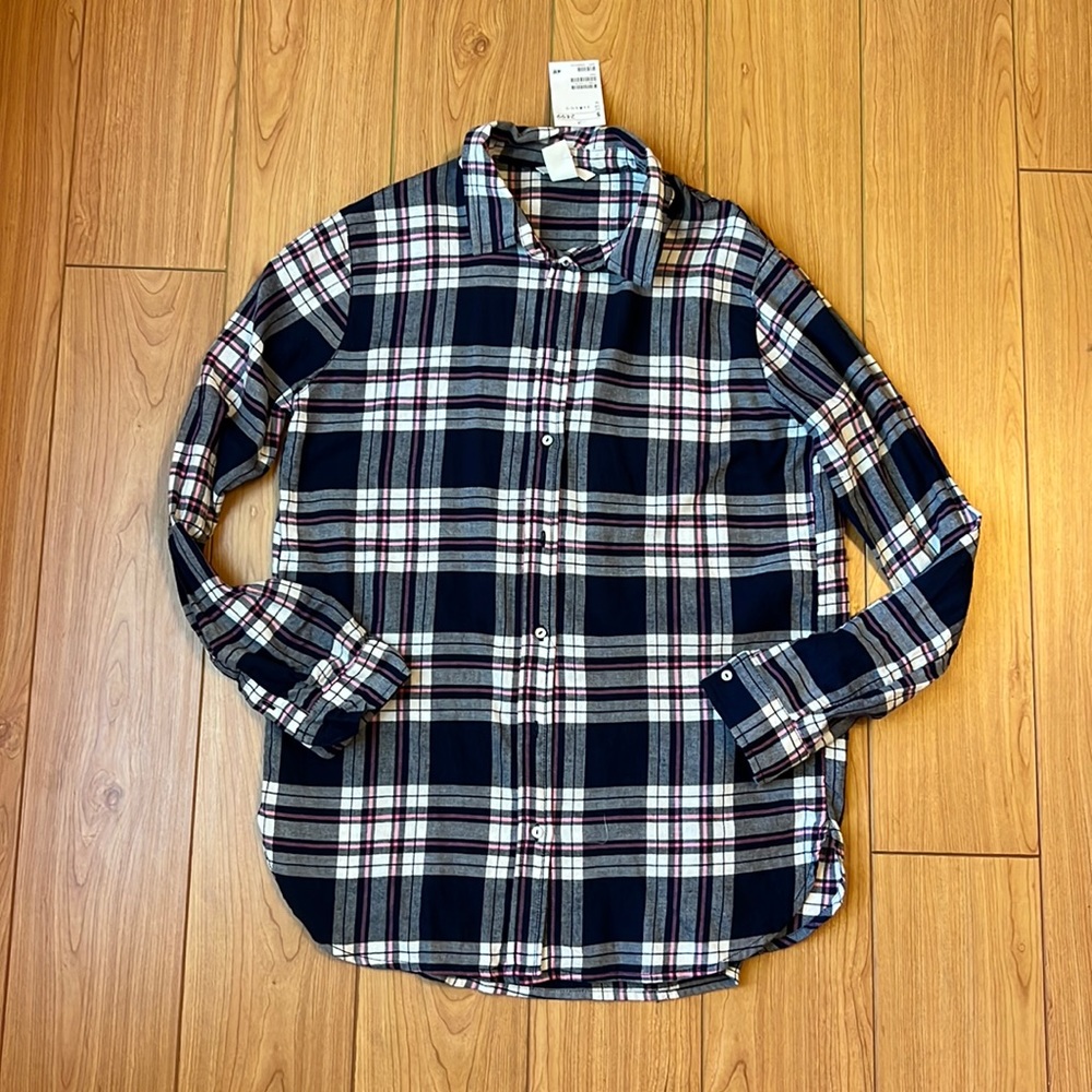 H&M Navy Blue and Pink Plaid Button Down Shirt